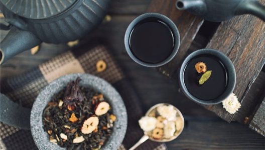 红茶和绿茶有哪些不同和区别？