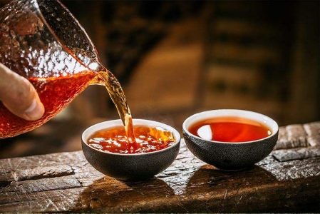 传统茶文化和酒文化有哪些相同点与不同点？